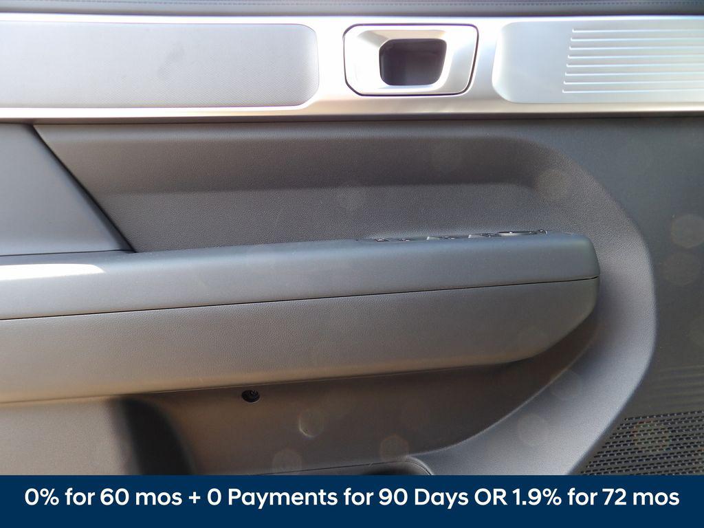 2026 Hyundai Santa Fe SE - Photo 9