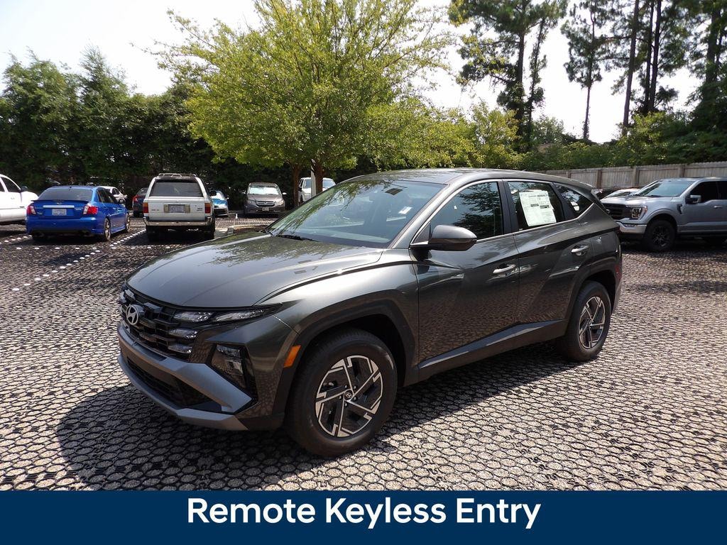 New 2026 Hyundai Tucson Hybrid Blue SE SUV