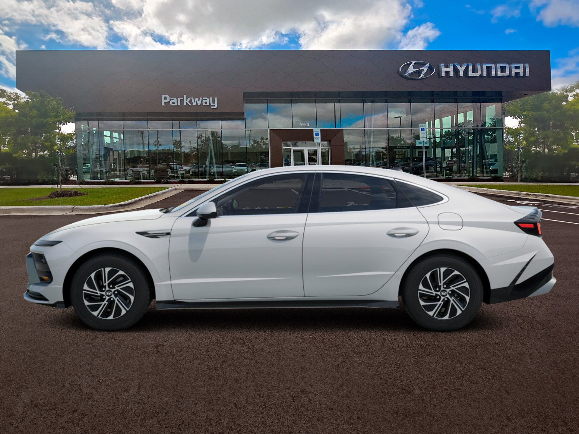 2026 Hyundai Sonata Hybrid Blue photo 3