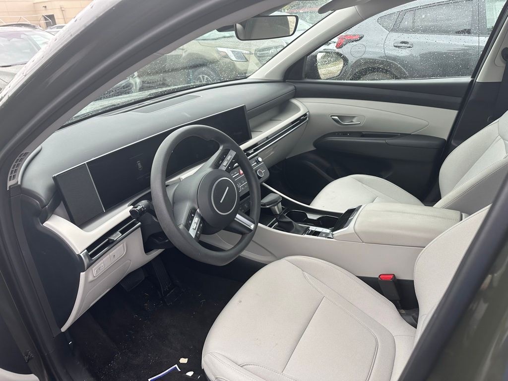 Certified 2025 Hyundai Tucson SE SUV