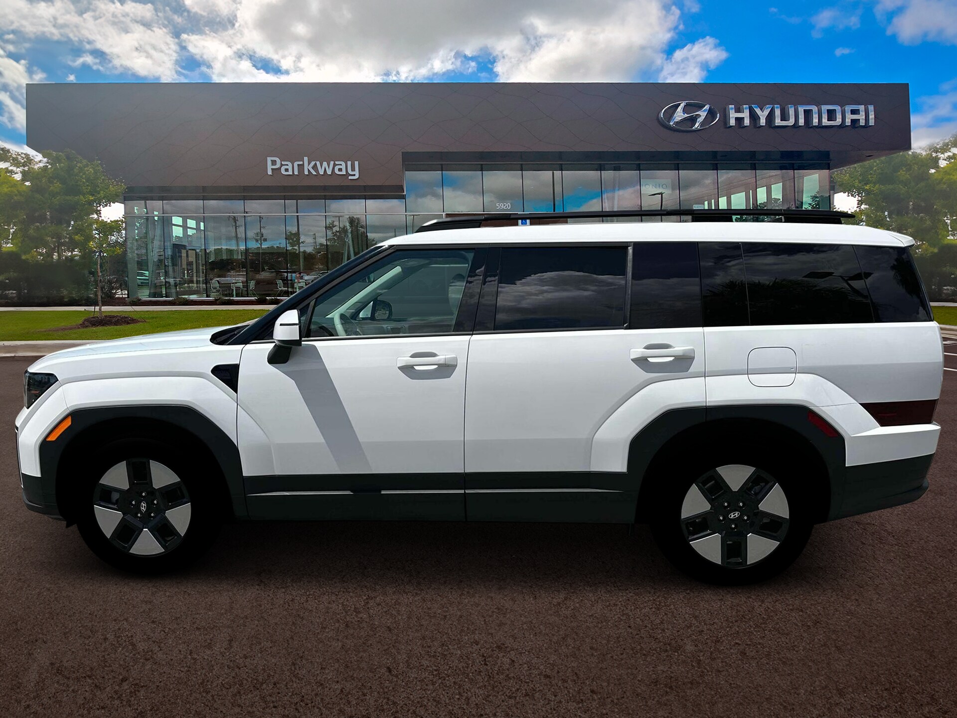 2026 Hyundai Santa Fe SEL photo 2