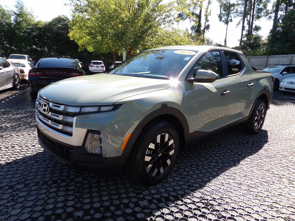 Certified 2025 Hyundai Santa Cruz SE Truck