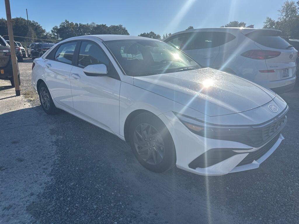 Certified 2024 Hyundai Elantra SEL Sedan