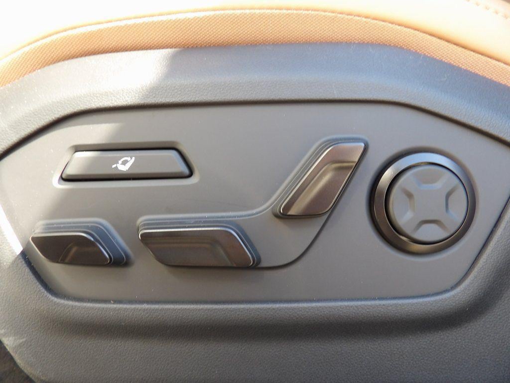 2026 Hyundai Santa Fe Calligraphy - Photo 14