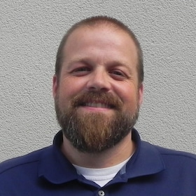 Staff member Chris Deen from ID_c7d7bebb5a92