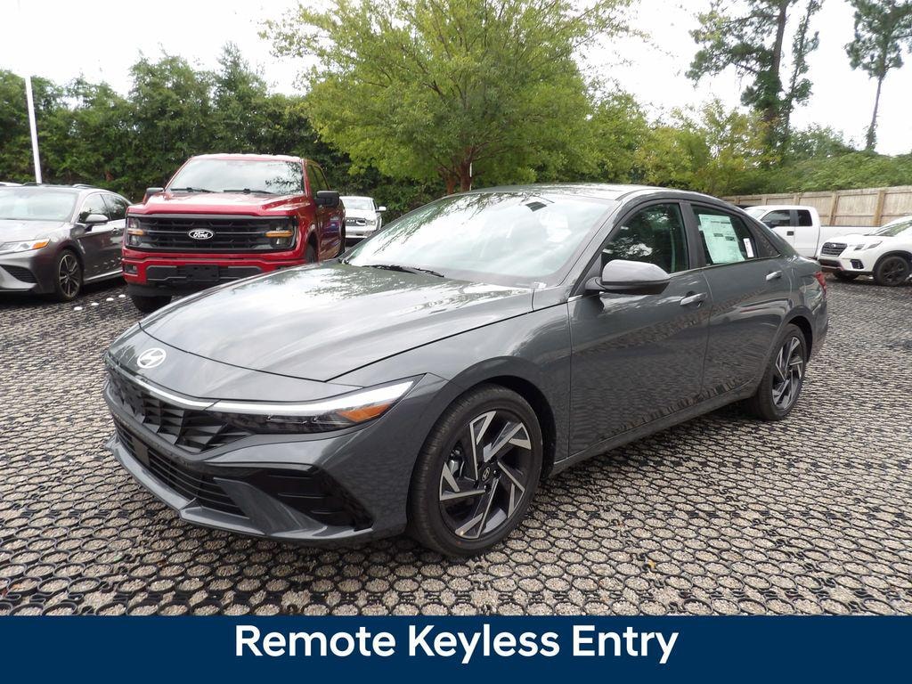 New 2026 Hyundai Elantra Limited Sedan