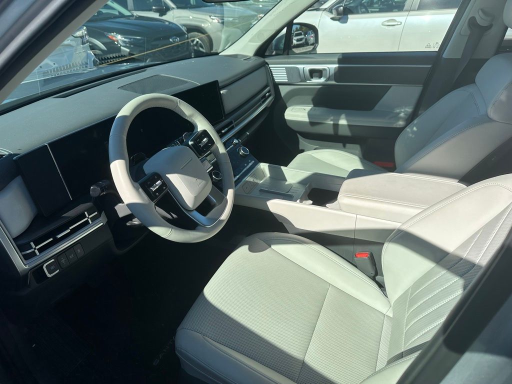 2025 Hyundai Santa Fe SEL photo 3