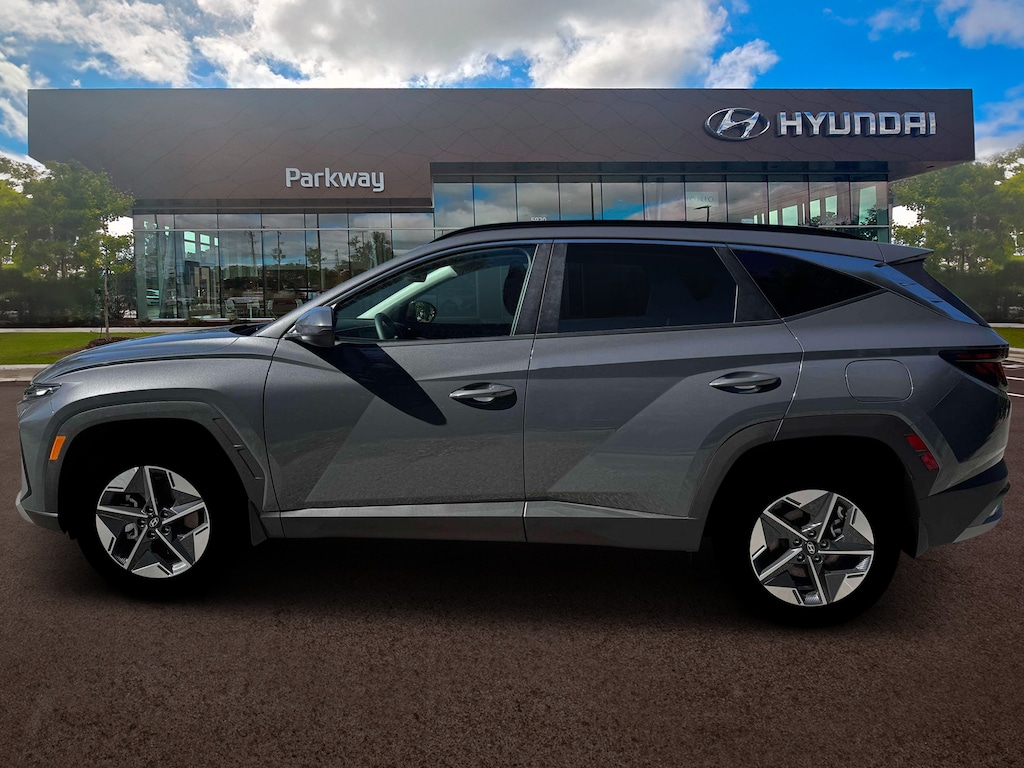 New 2026 Hyundai Tucson Hybrid SEL SUV