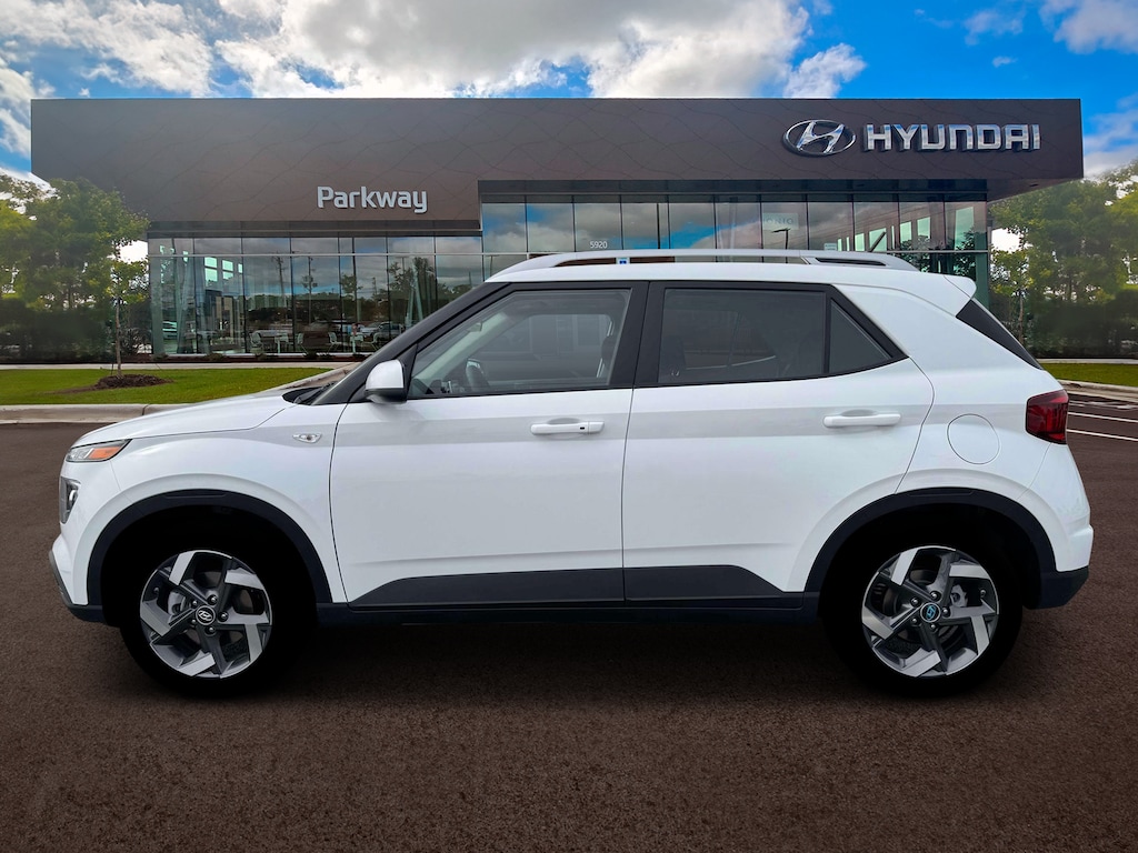 New 2026 Hyundai Venue SEL SUV