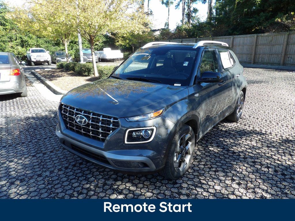 New 2025 Hyundai Venue Limited SUV