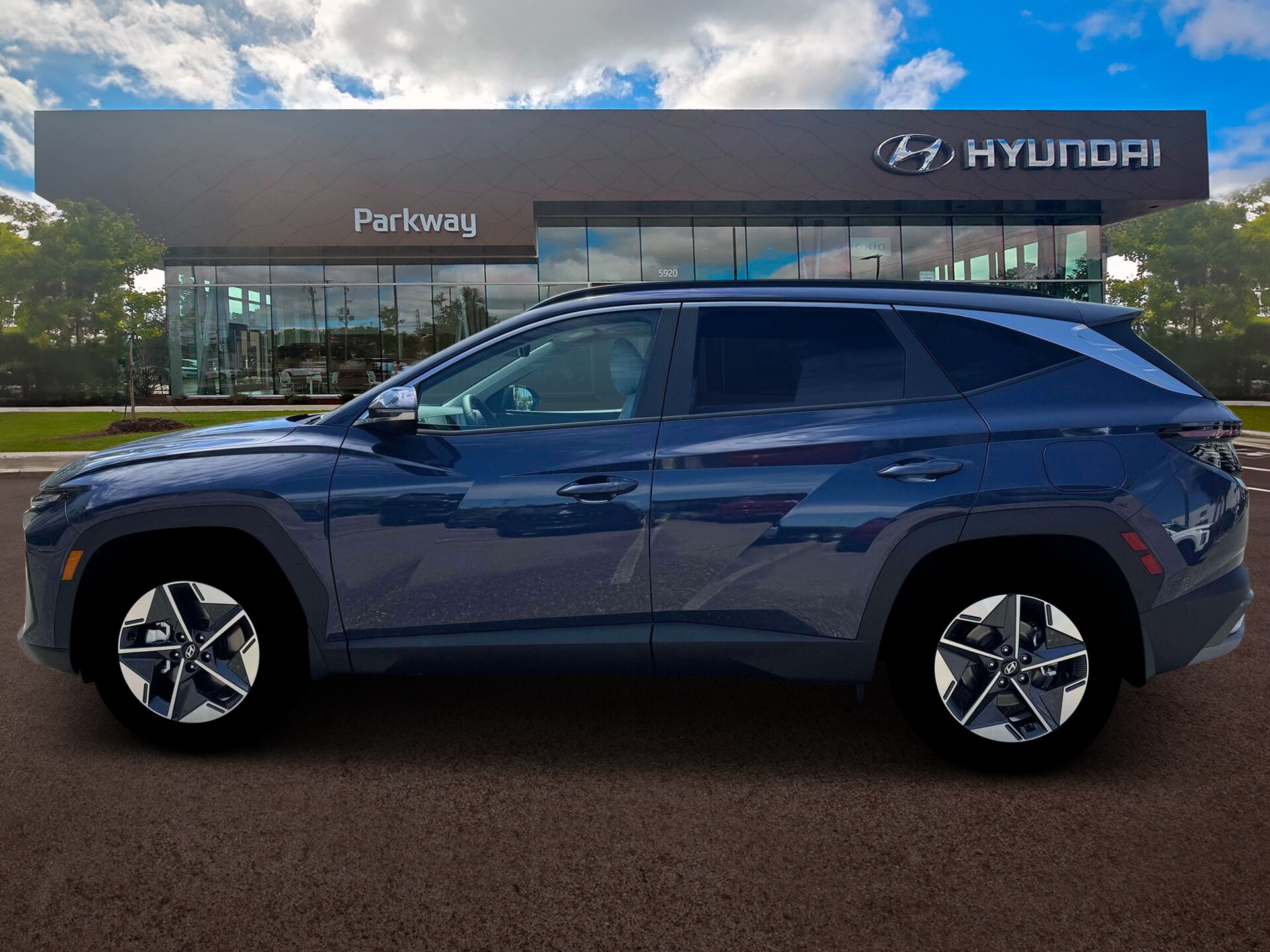 2026 Hyundai Tucson SEL Convenience photo 2