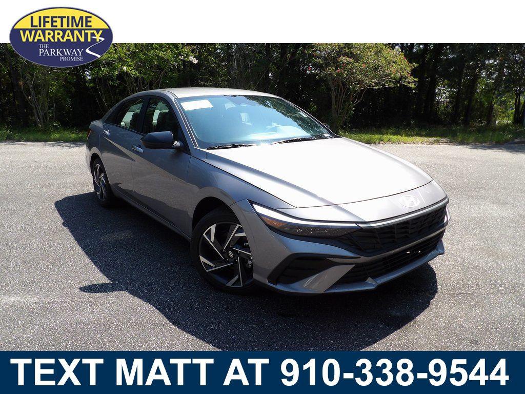 2025 Hyundai Elantra Blue's photo