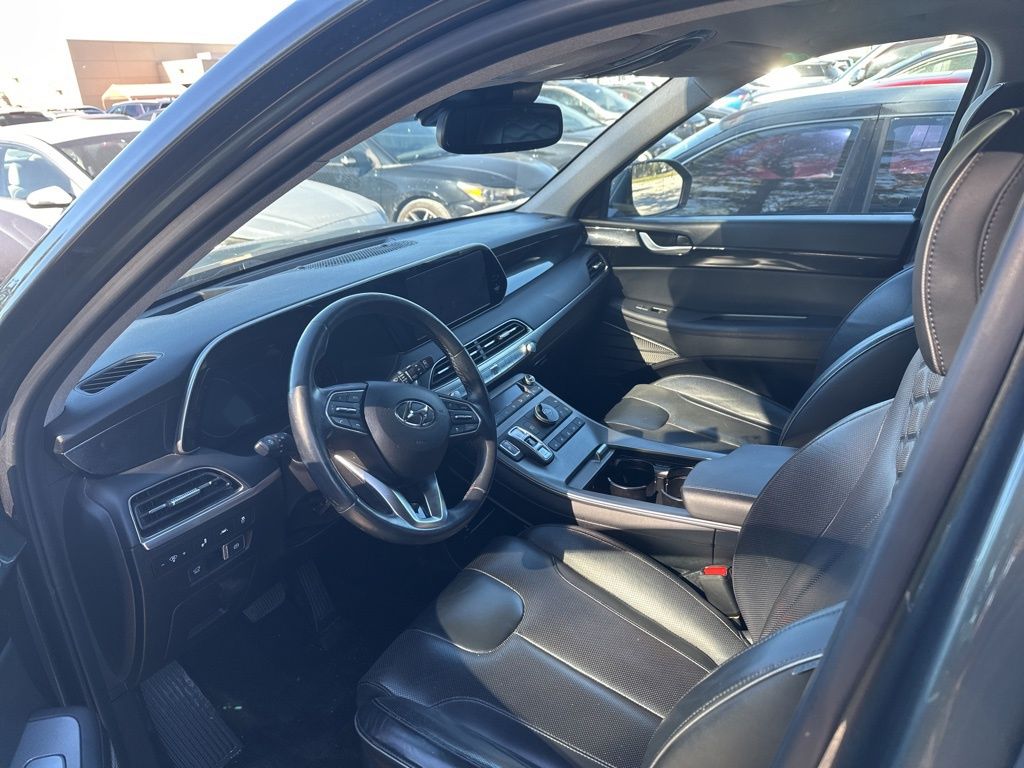 2022 Hyundai Palisade Limited photo 2