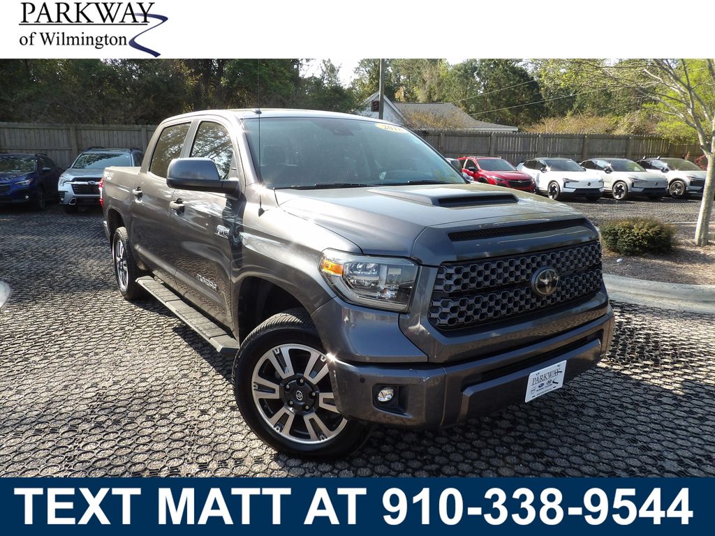 2018 Toyota Tundra SR5 CrewMax 5.7L FFV 4WD