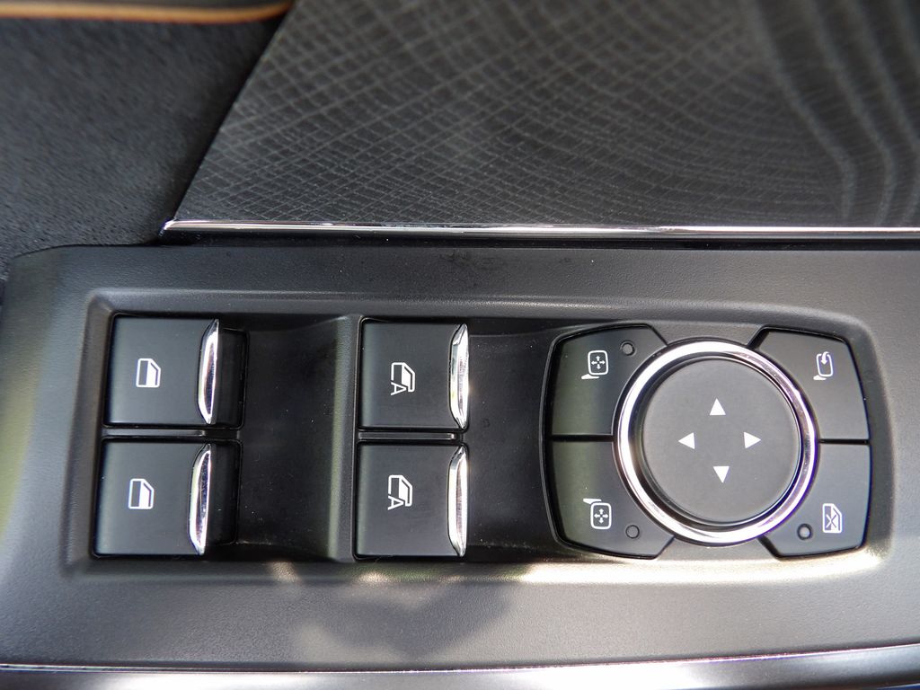 2023 Ford F-150 Platinum - Photo 11