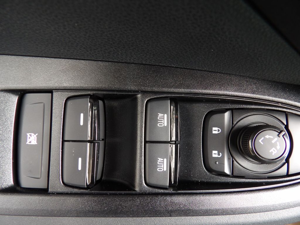 2026 Subaru Crosstrek Premium - Photo 10
