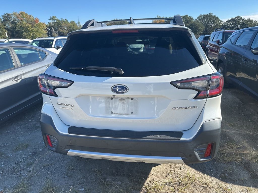 2020 Subaru Outback Limited photo 2