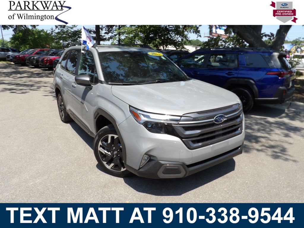 Pearl 2025 Subaru Forester Limited Crossover AWD SUV / Crossover All-Wheel Drive Continuously Variable Transmission