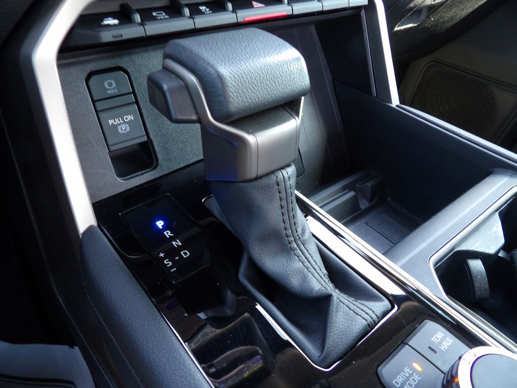 2024 Toyota Tundra Limited - Photo 24
