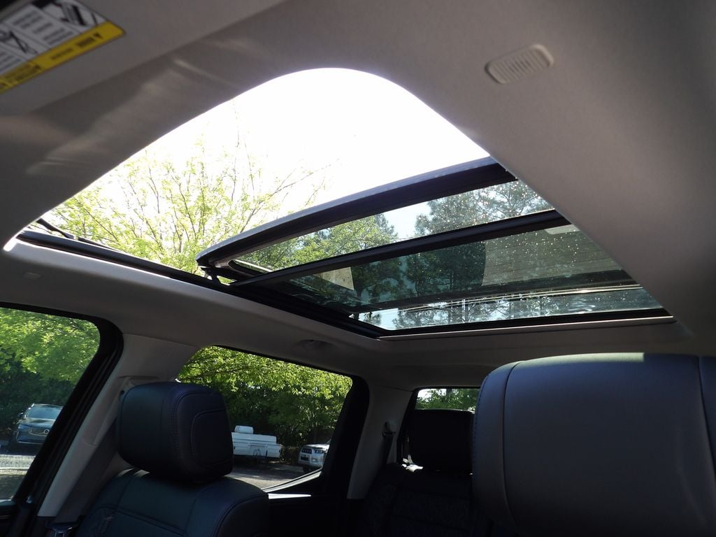 2024 Toyota Tundra Limited - Photo 16