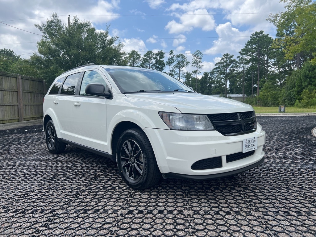 Used 2017 Dodge Journey SE with VIN 3C4PDCAB1HT683653 for sale in Wilmington, NC