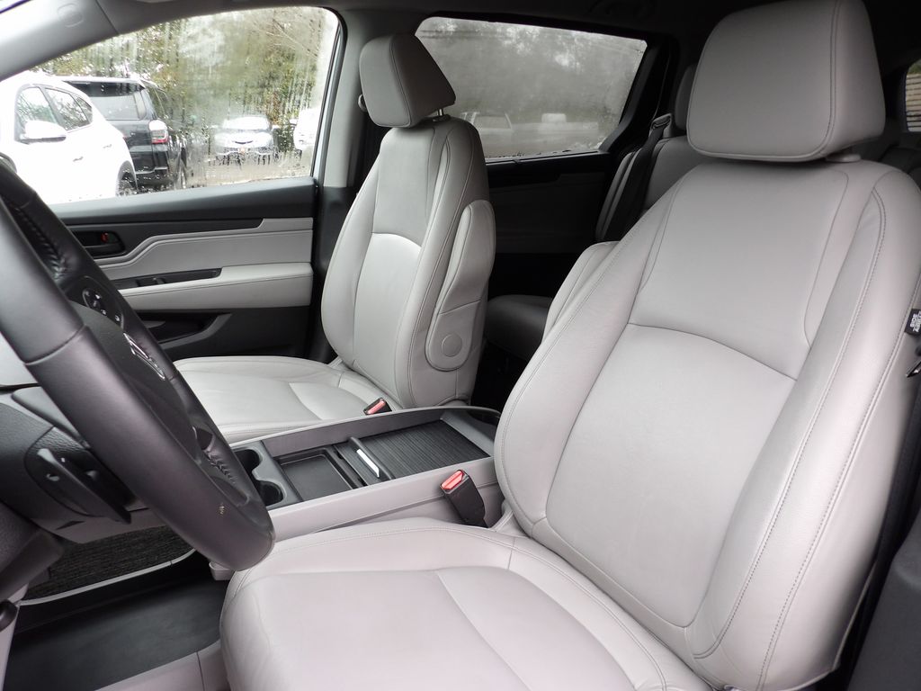 2023 Honda Odyssey EX-L - Photo 11