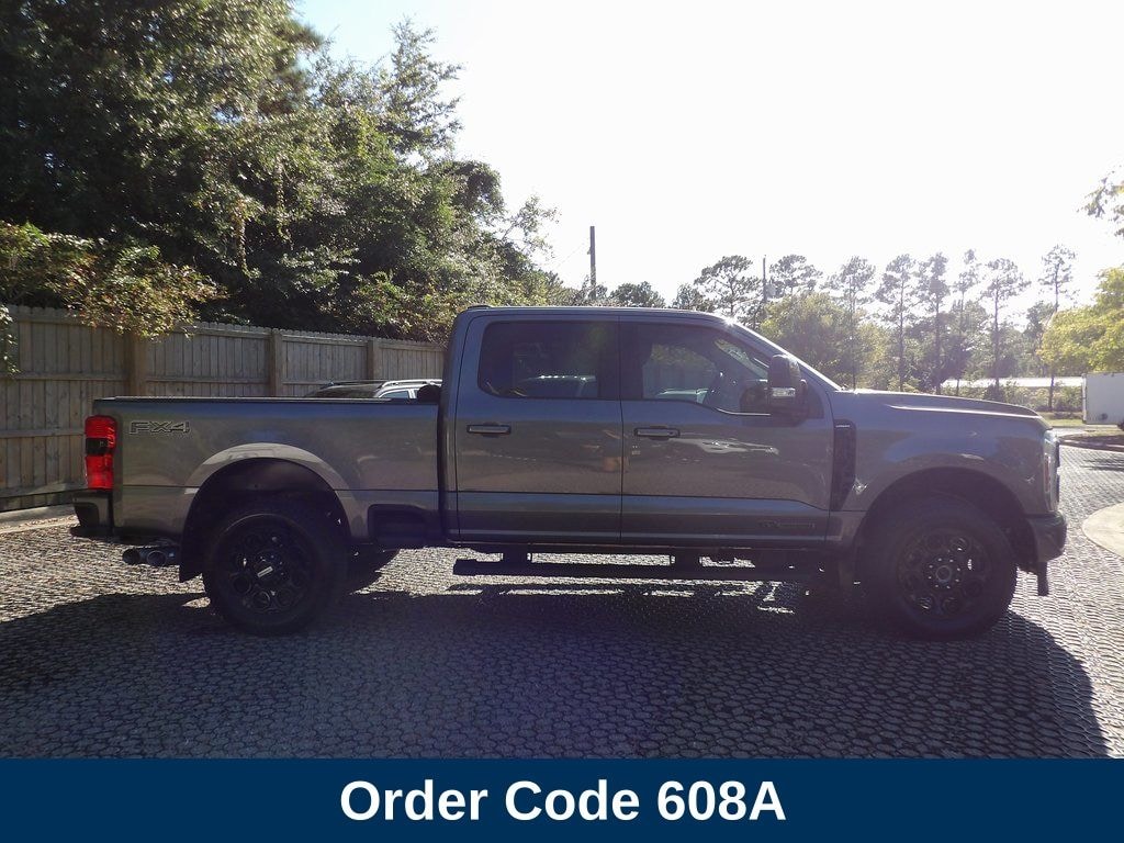 Used 2024 Ford F-250SD Lariat Truck