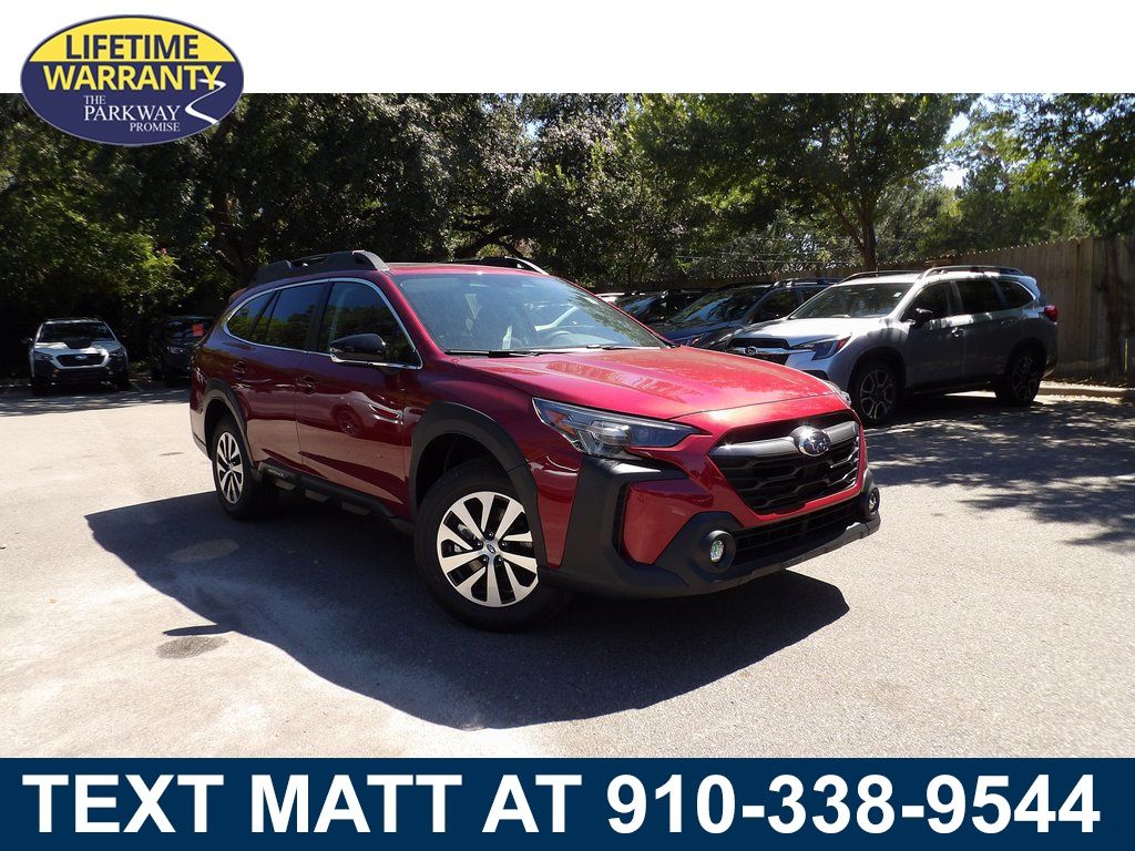 2025 Subaru Outback Premium's photo