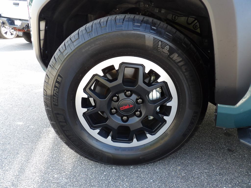 2026 Toyota 4Runner TRD Off-Road Premium - Photo 37