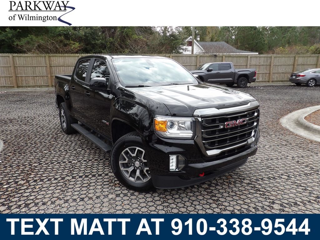 Used 2022 GMC Canyon AT4 w/Cloth Truck