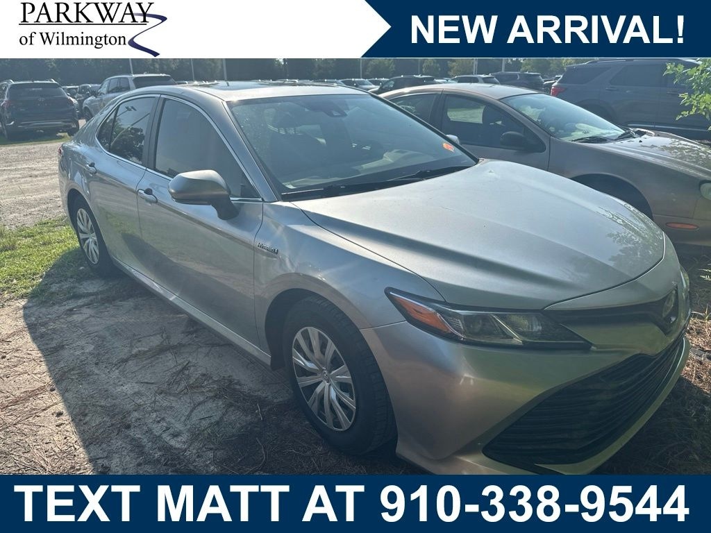 Used 2020 Toyota Camry Hybrid LE Sedan