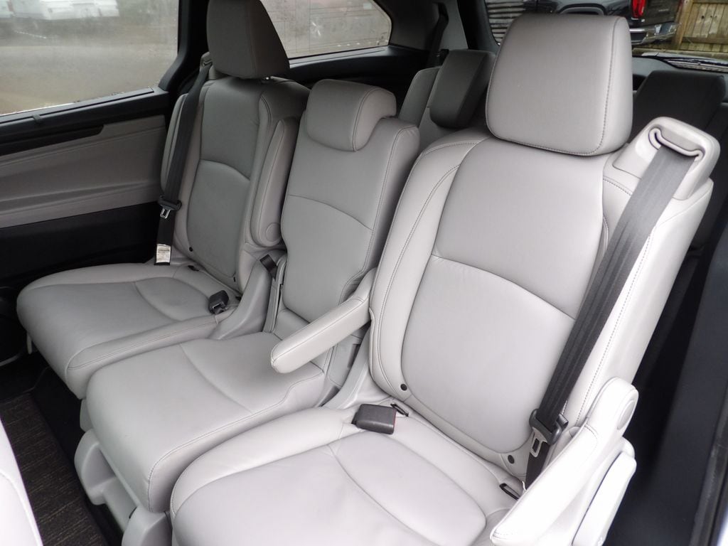 2023 Honda Odyssey EX-L - Photo 23
