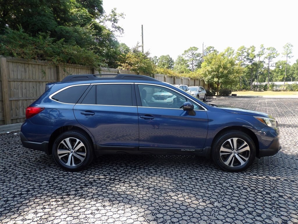 2019 Subaru Outback 2.5i Limited photo 4
