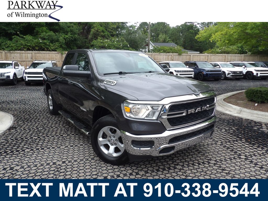 Crystal Metallic 2019 RAM 1500 Pickup Truck Four-Wheel Drive 8-Speed Automatic