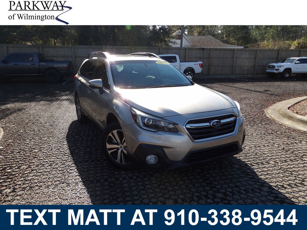 2019 Subaru Outback Limited's photo