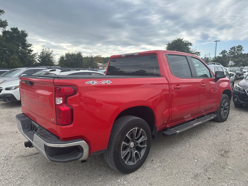 2023 Chevrolet Silverado 1500 LT photo 4