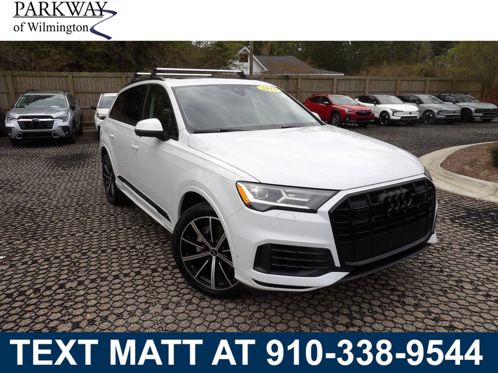 2023 Audi Q7 55 Premium Plus quattro Tiptronic's photo