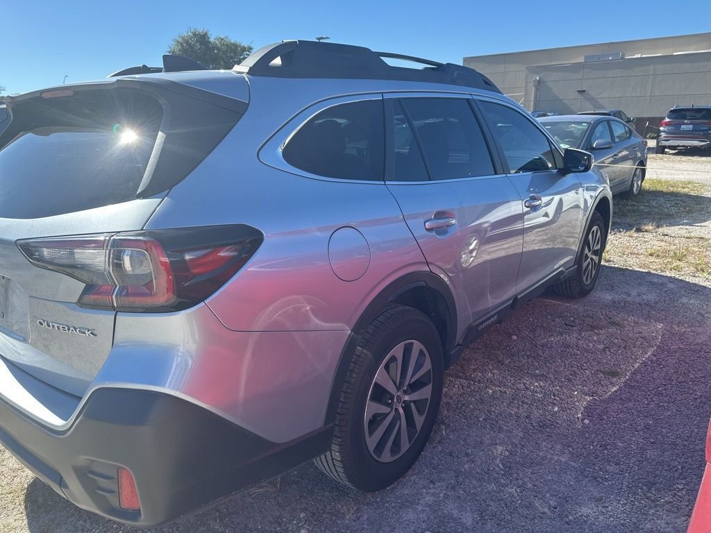 Used 2021 Subaru Outback Premium SUV