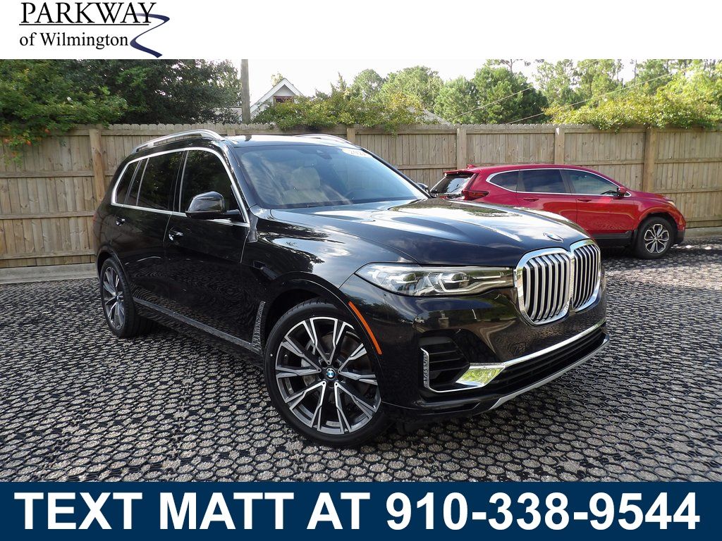 2021 BMW X7 40i