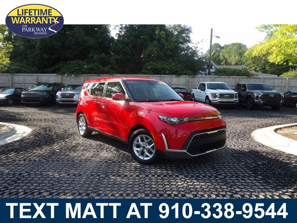 Used 2023 Kia Soul LX Hatchback