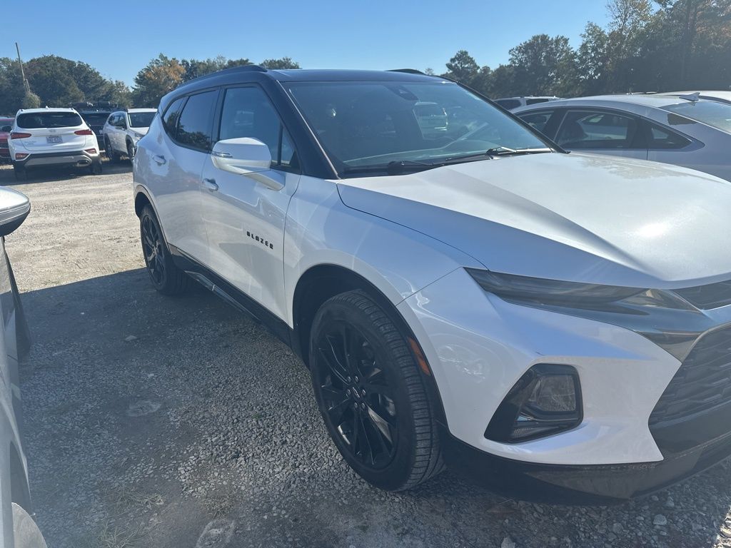 2022 Chevrolet Blazer RS photo 2
