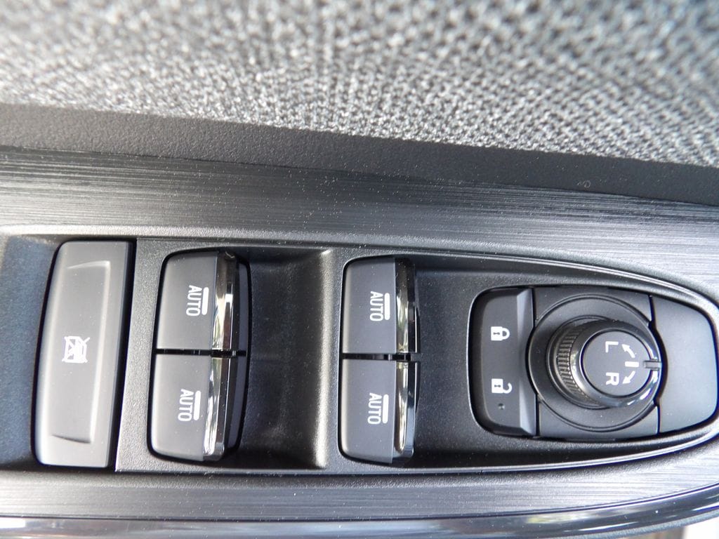 2026 Subaru Outback Limited - Photo 10