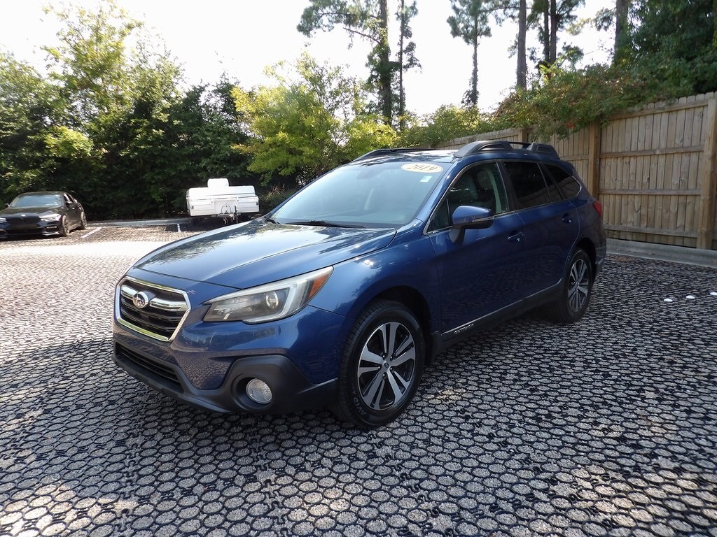2019 Subaru Outback 2.5i Limited photo 3