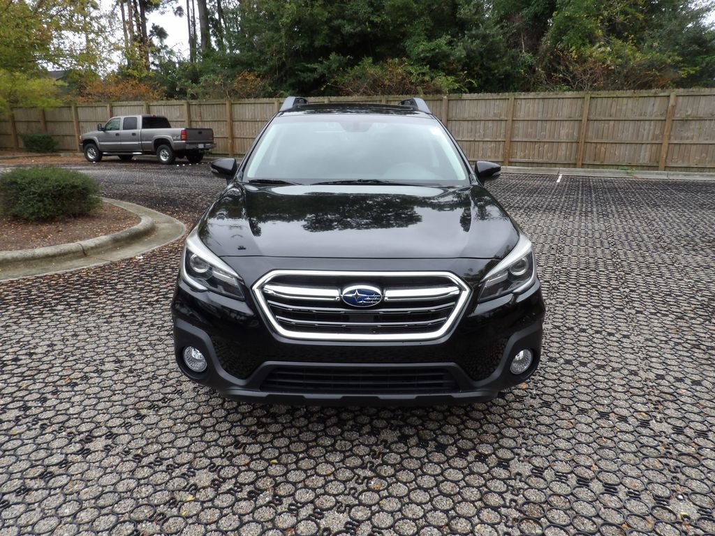 2019 Subaru Outback 3.6R Limited photo 3