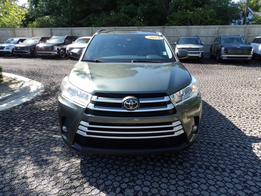 Used 2019 Toyota Highlander XLE SUV