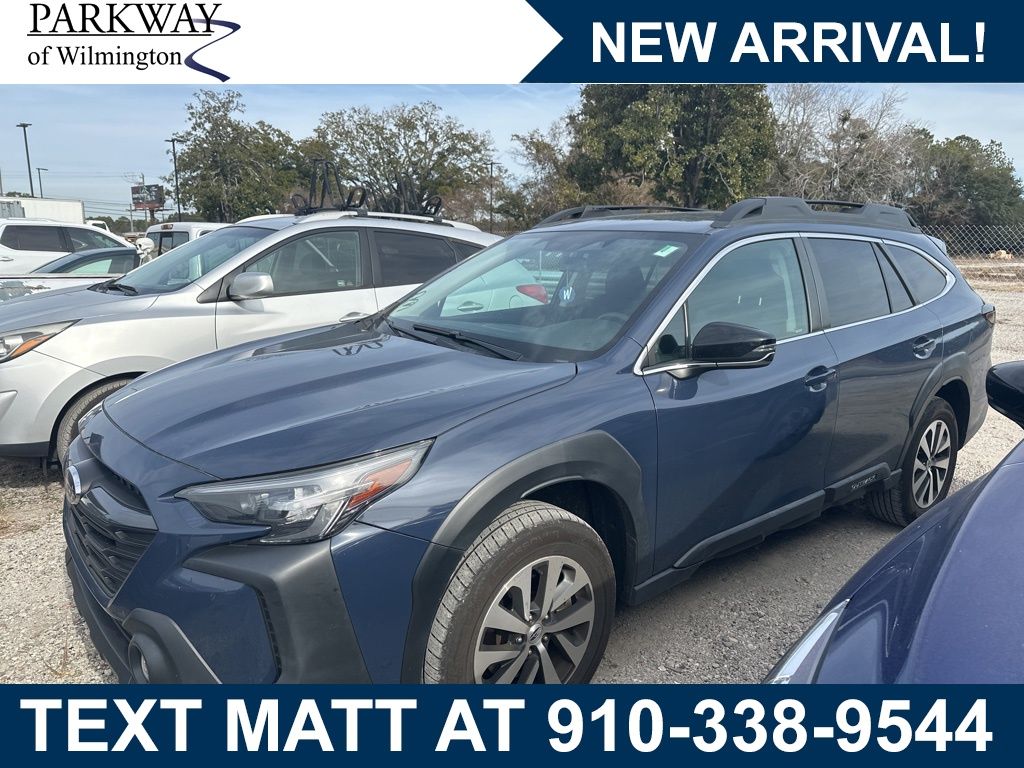 2023 Subaru Outback Premium's photo