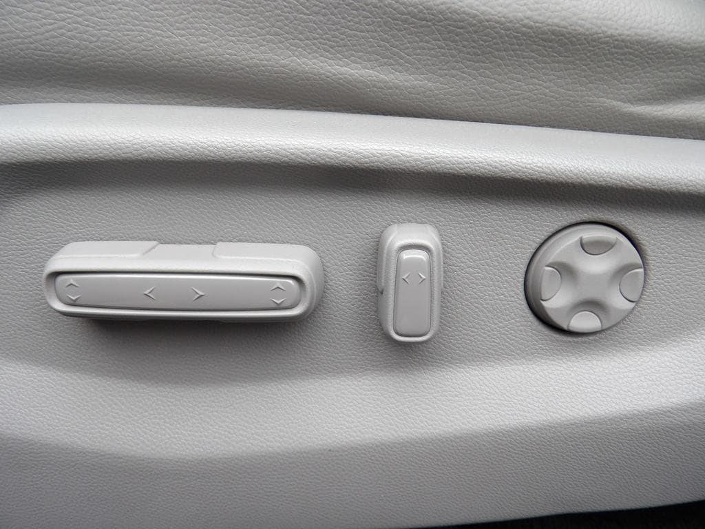2023 Honda Odyssey EX-L - Photo 13