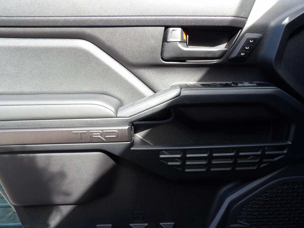 2026 Toyota 4Runner TRD Off-Road Premium - Photo 14