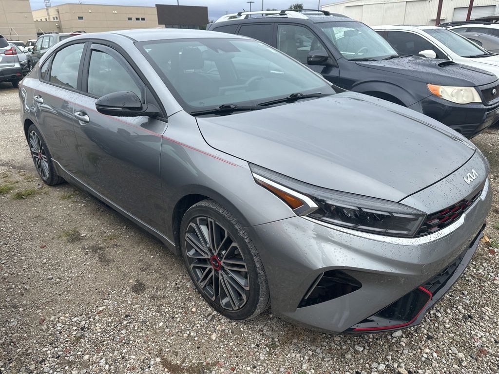 2022 Kia Forte GT photo 3