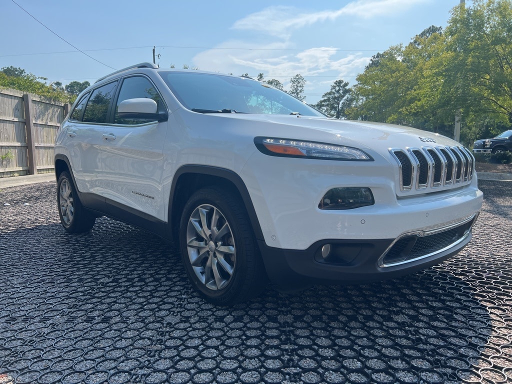 Used 2018 Jeep Cherokee Limited with VIN 1C4PJLDB3JD511172 for sale in Wilmington, NC